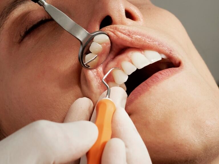 Chirurgien dentiste implantologue : Solutions durables à Tanger